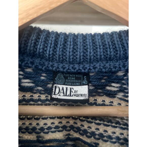 Vintage Dale of Norway Fair Isles Wool Sweater Size Small/40 - Picture 5 of 8